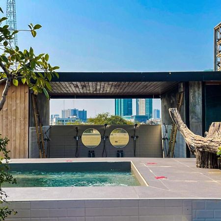 Blu Cabin Gay Poshtel Bangkok Extérieur photo