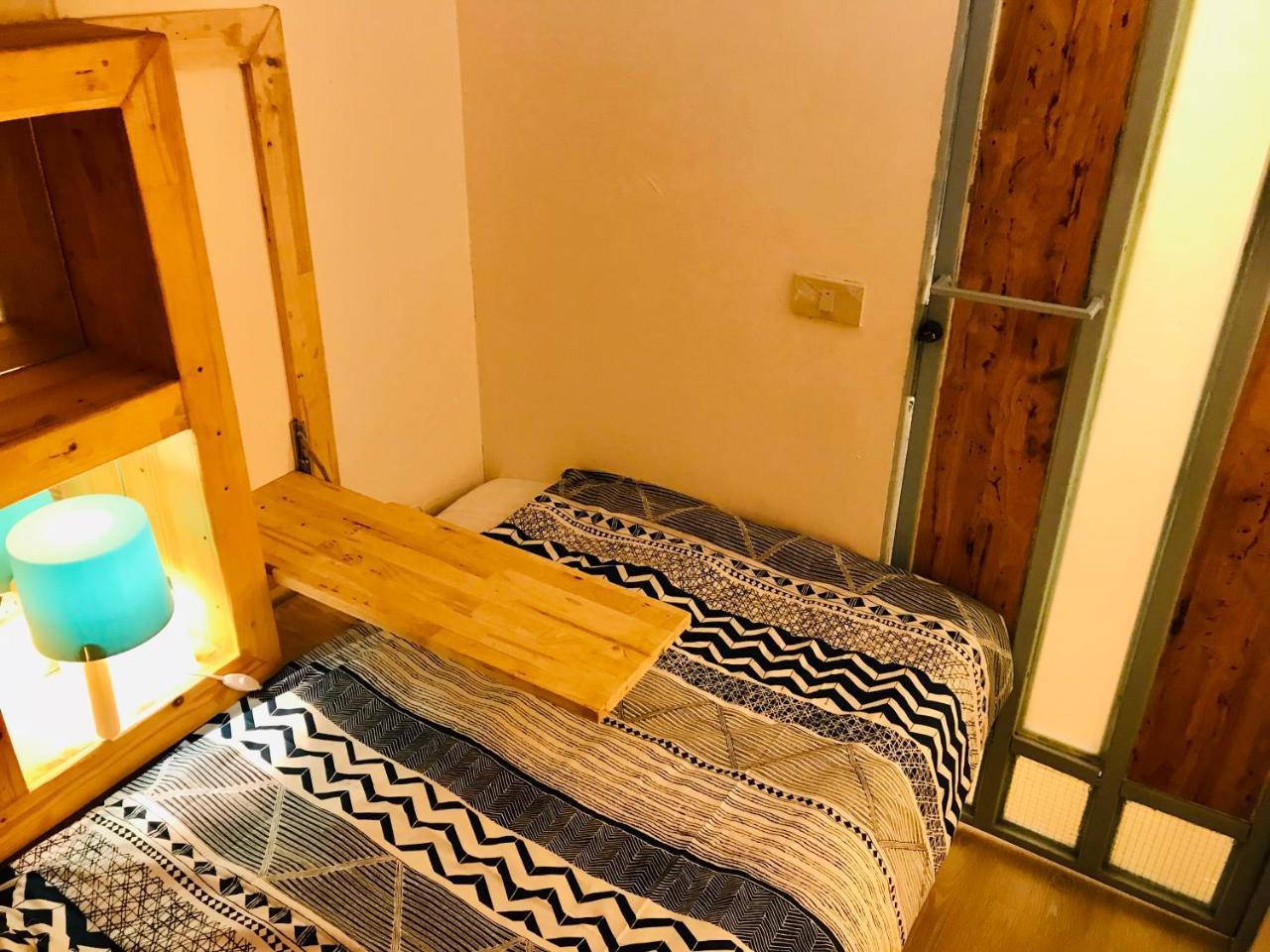Blu Cabin Gay Poshtel Bangkok Extérieur photo