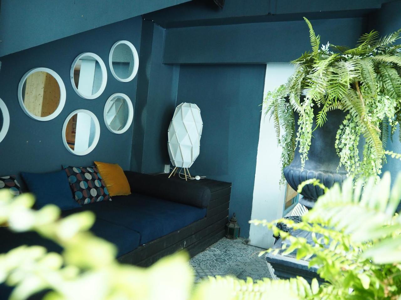 Blu Cabin Gay Poshtel Bangkok Extérieur photo